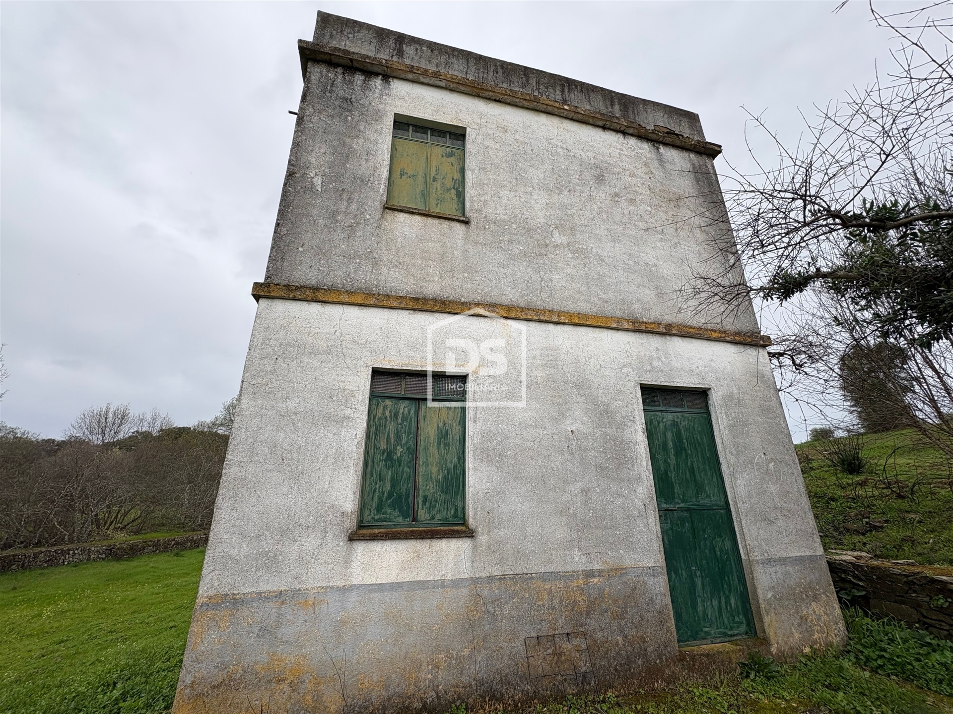 Mixed Real Estate T1