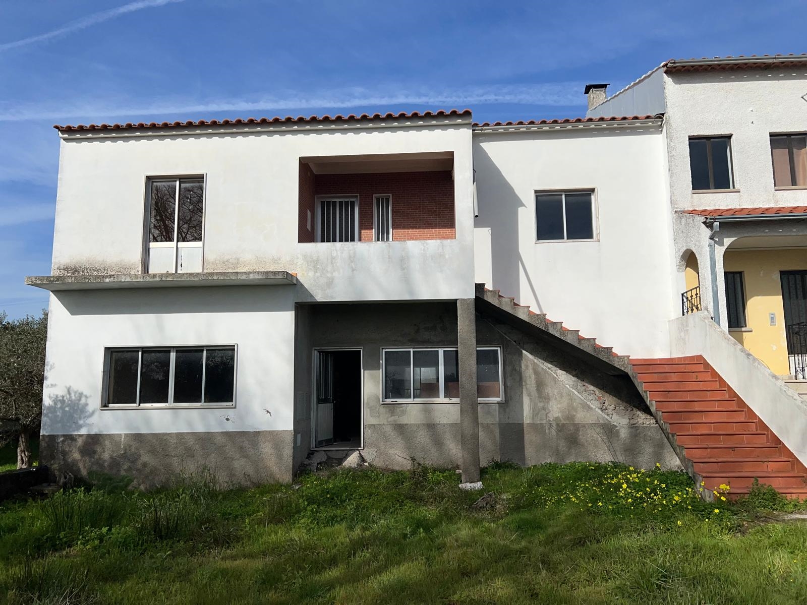 House T4