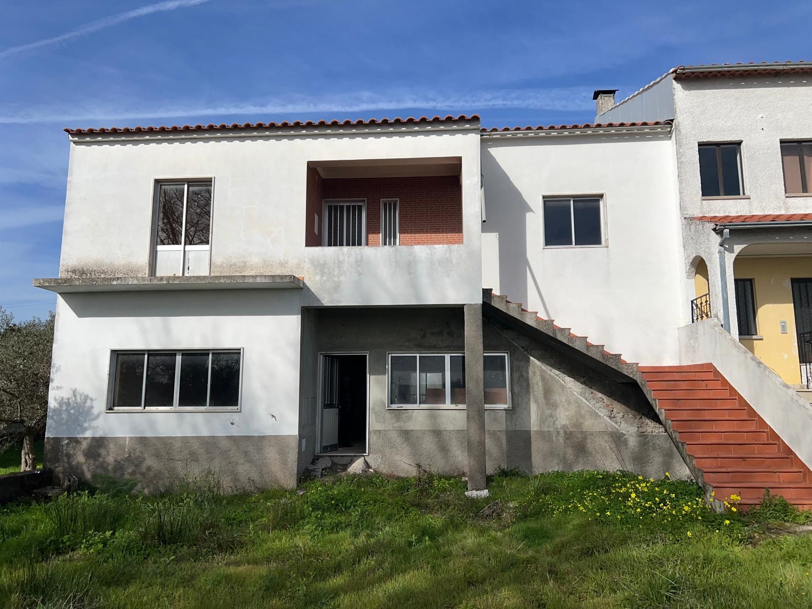House T4